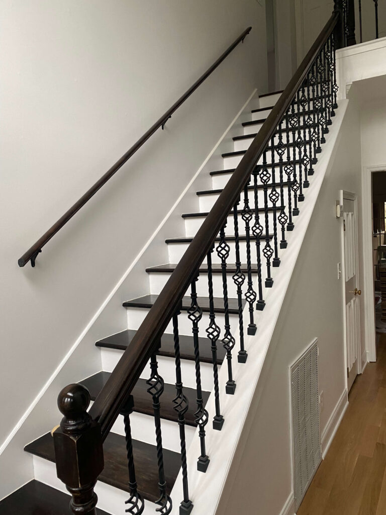 original staircase with closed stringer