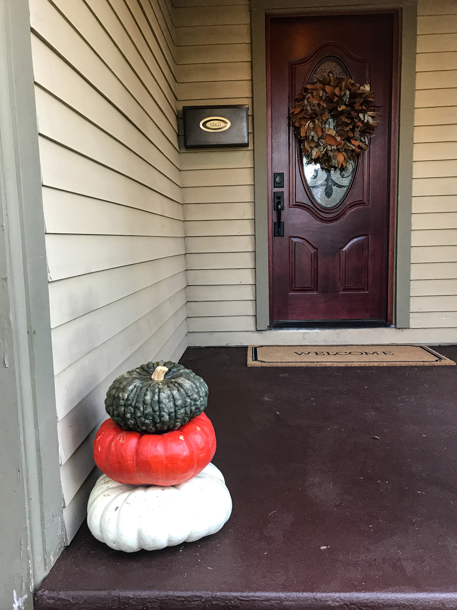 simple fall porch decor