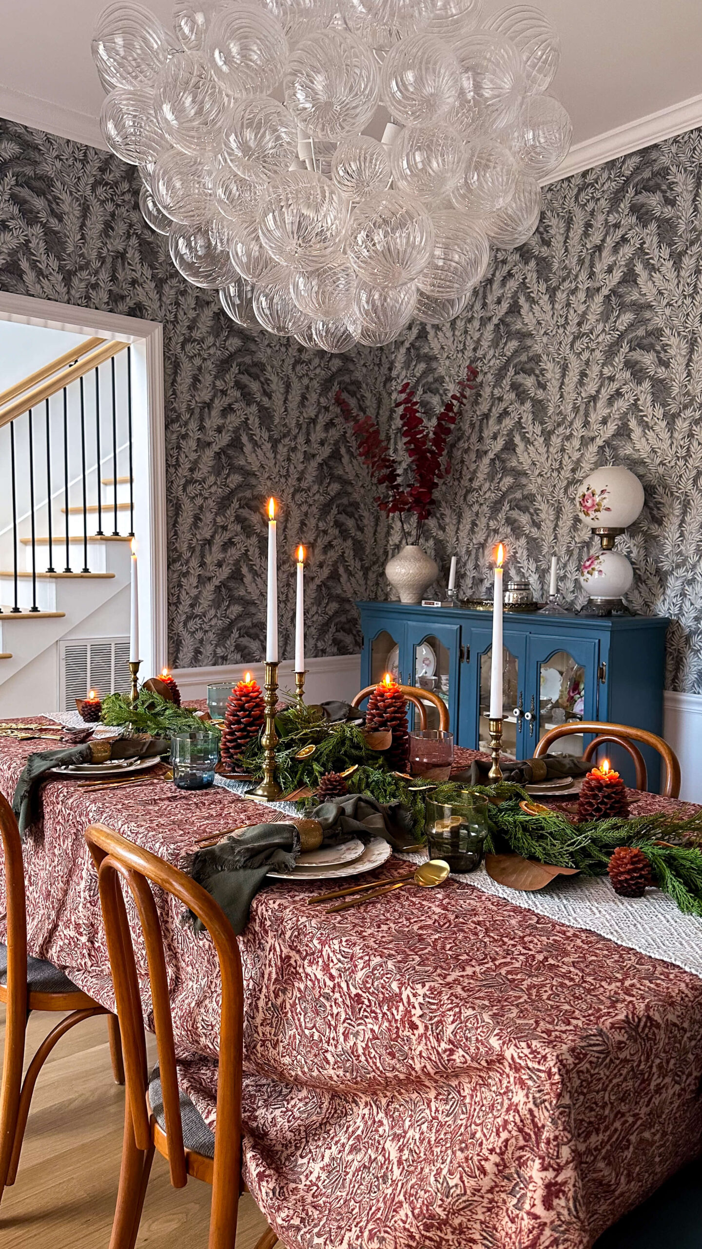 traditional-dining-room