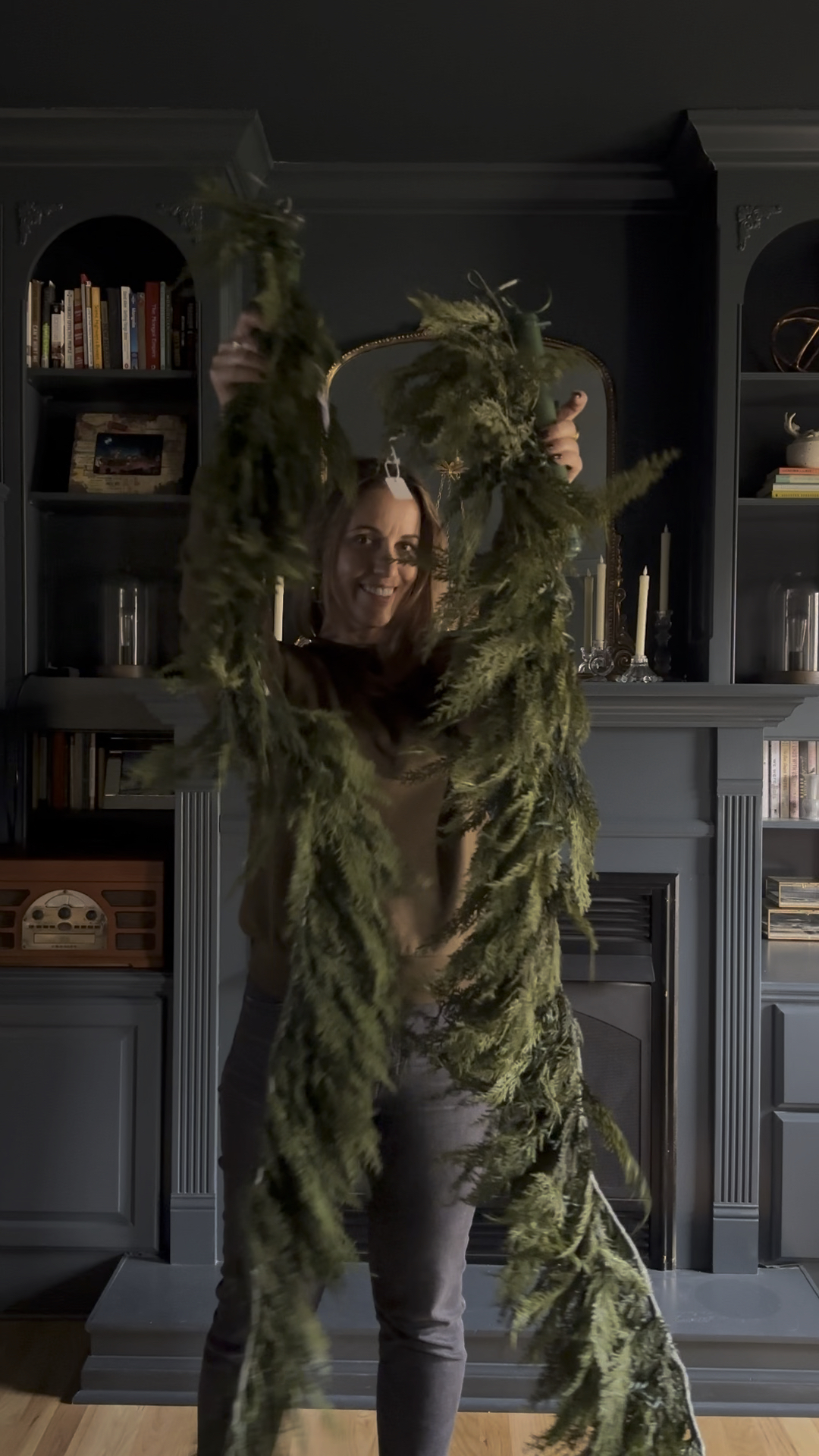 hemlock-pine-pre-lit-garland-two-pieces