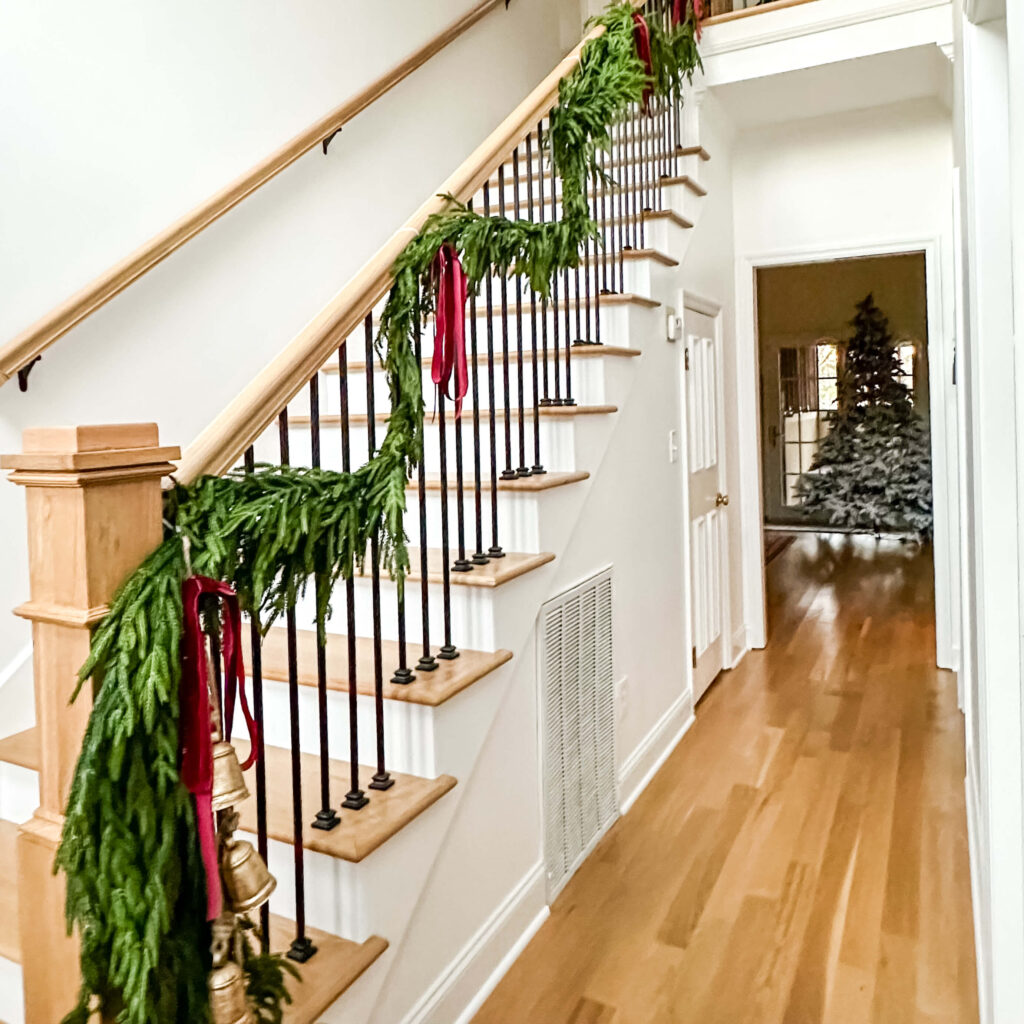 garland-draped-on-staircase