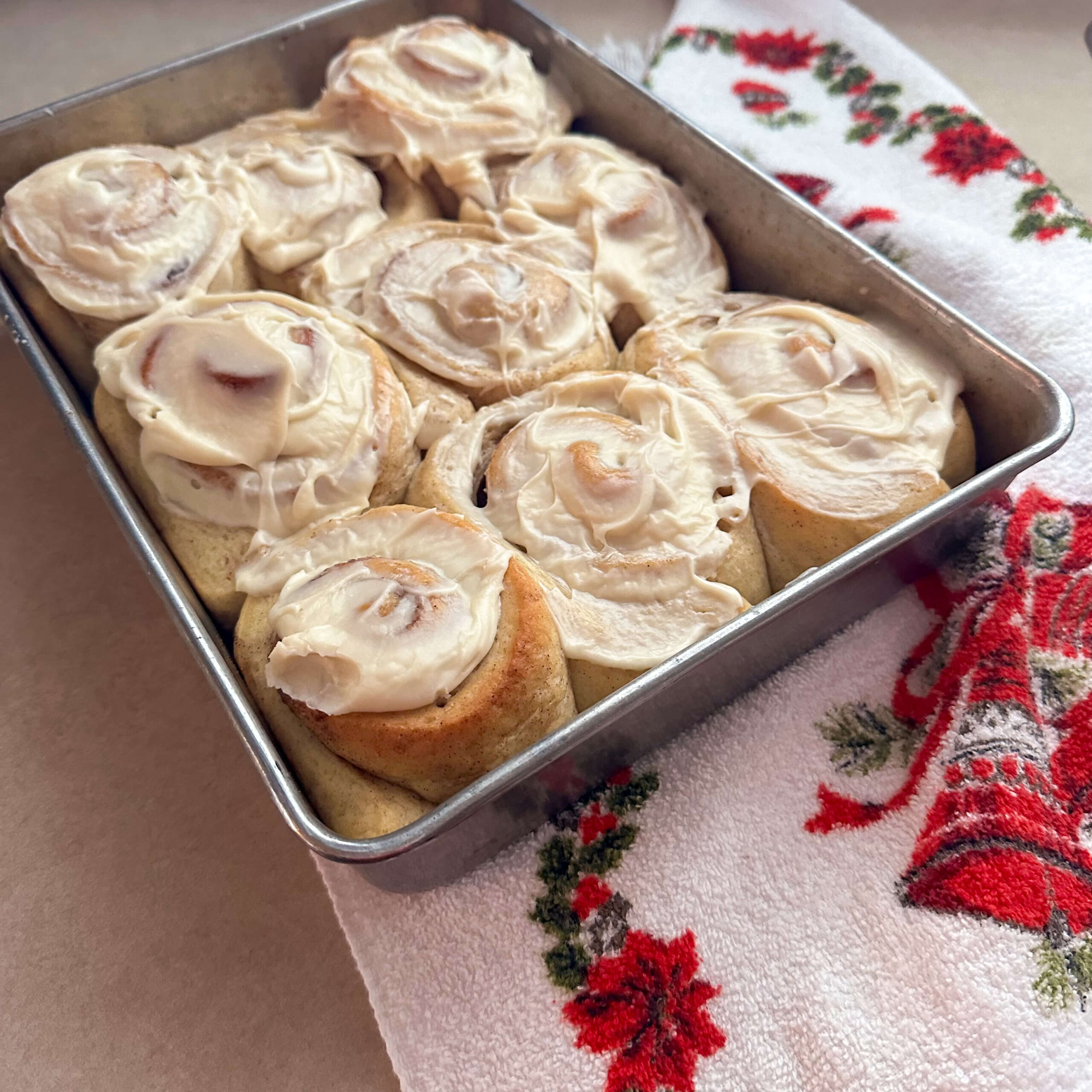 click-for-homemade-cinnamon-roll-recipe