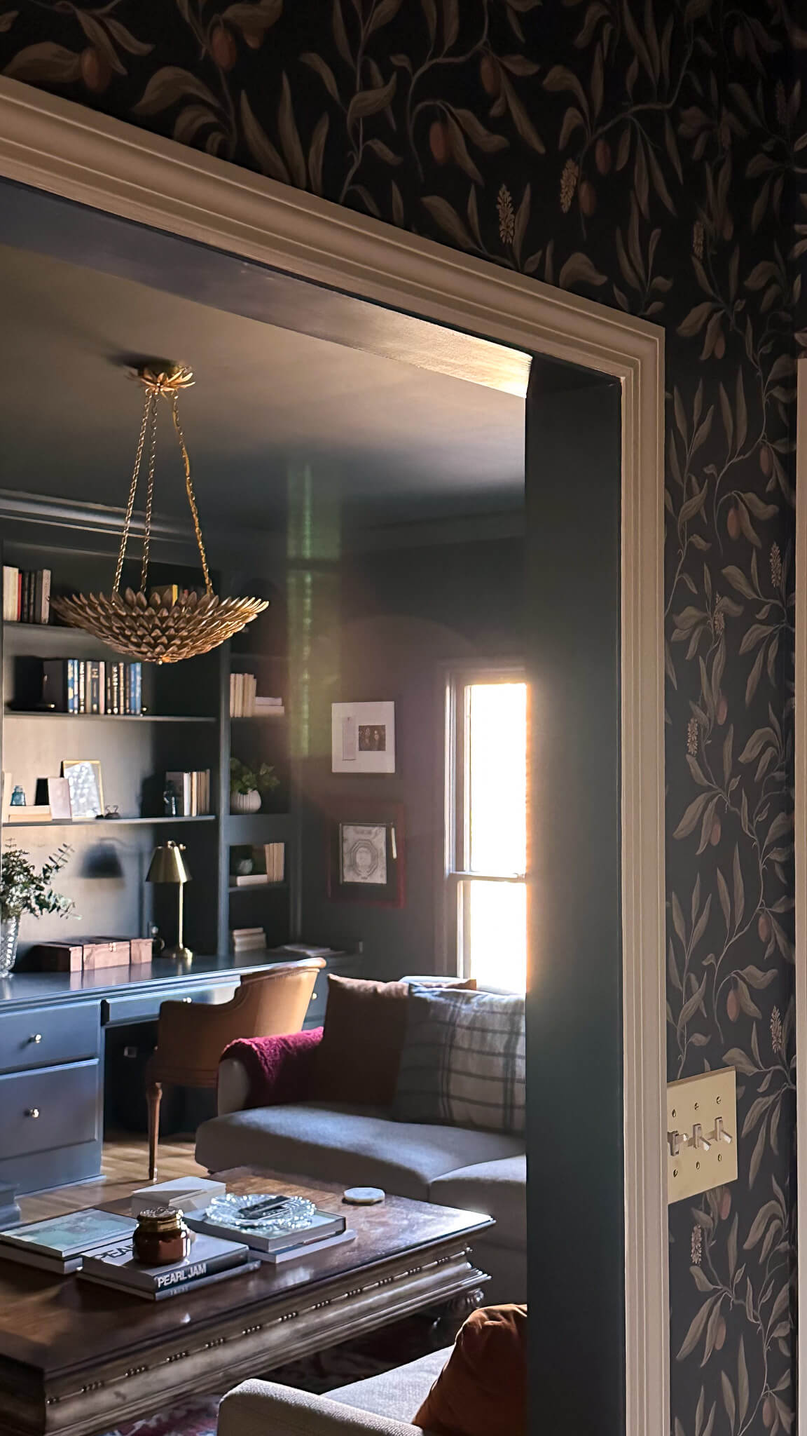 click-for-back-entry-reveal