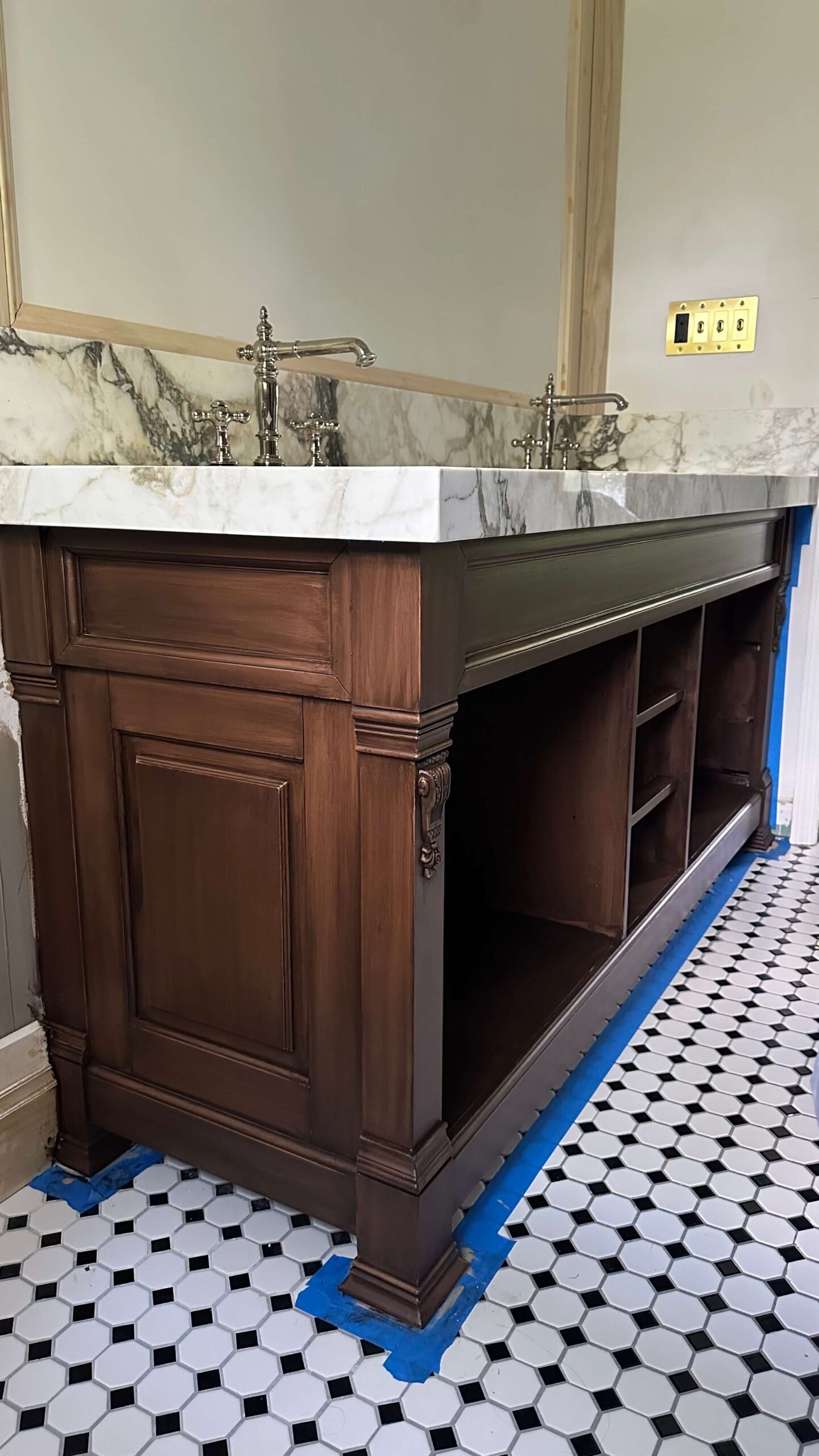 click to ready the DIY primary bathroom renovation progress update!